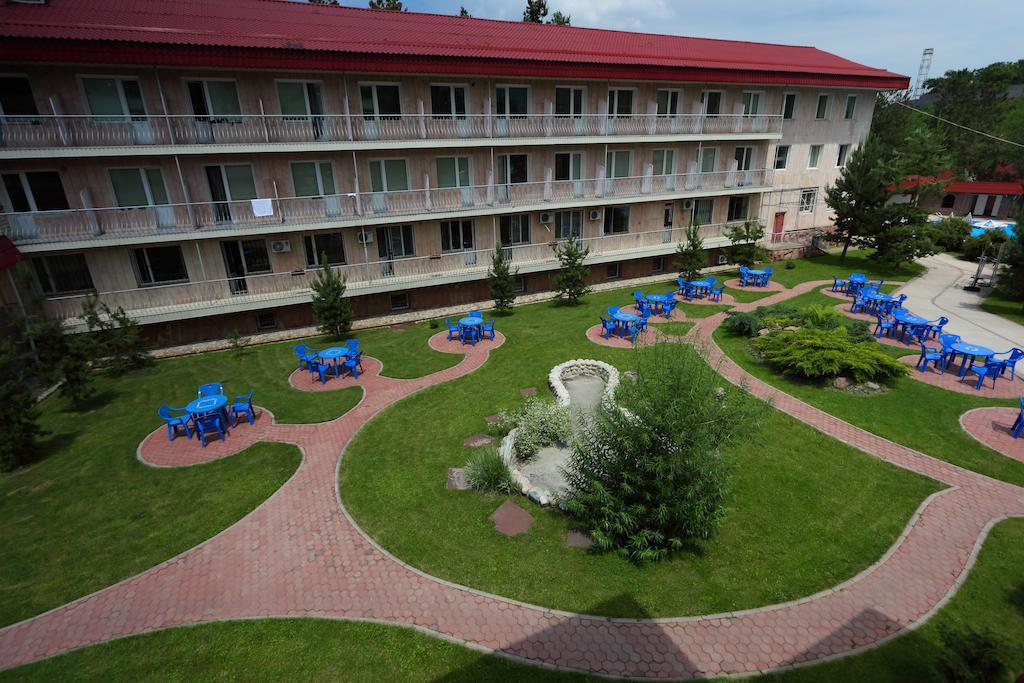 Olympica Hotel Almaty Esterno foto